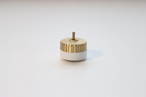 ゴールドプリーツ・トグルスイッチ｜CC250300067