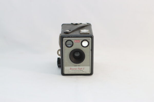 Kodak BROWNIE FLASH II ボックスカメラ｜CD250000026