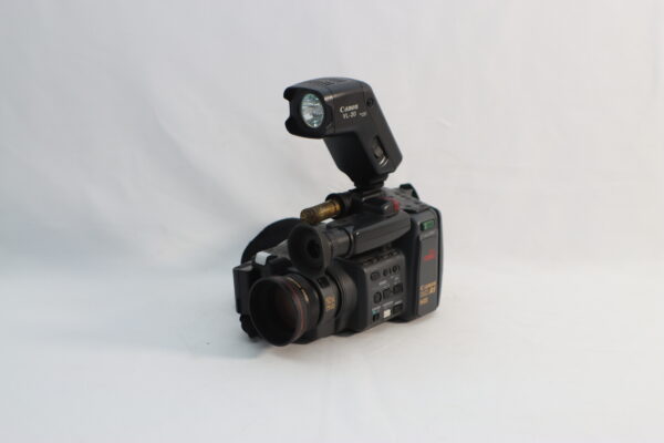 ビデオカメラ Canon A1 Hi8 ＆ ハードケース｜CD250000056