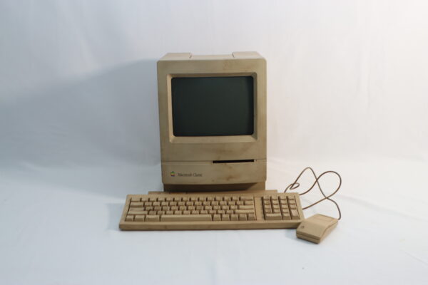 コンピュータ Macintosh Classic｜CE250000064