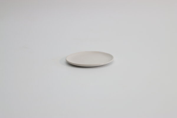 ホワイト・フラットプレート（小）｜DB250100020