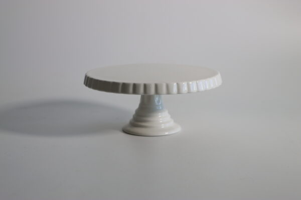 ホワイト・フリルケーキスタンド｜DB250100040