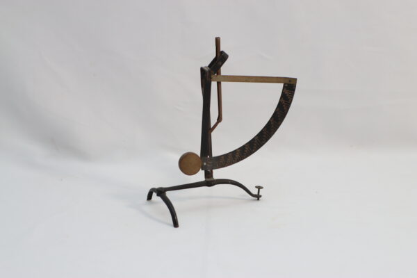 ヴィンテージ・インクリネーション・スケール｜EA250300096