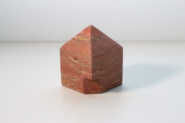 レッドトラバーチン・ピラミッドオブジェ｜AH250000306
