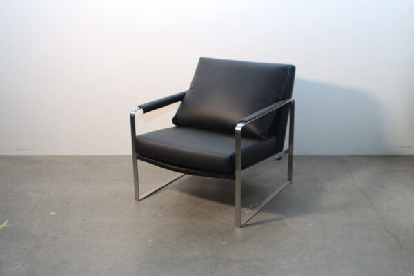 モダン・メタルフレーム・アームチェア｜BA250000011