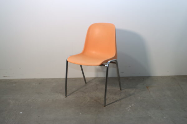 シェルチェア オレンジ｜BB250000060