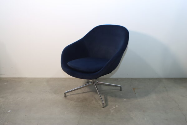 モダン・ファブリックラウンジチェア ネイビー｜BA250000069