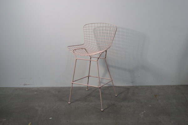 ピンク・ワイヤーハイチェア｜BB250000070