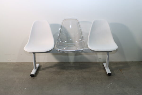 モダン・プラスチック・ベンチ｜BC250100016